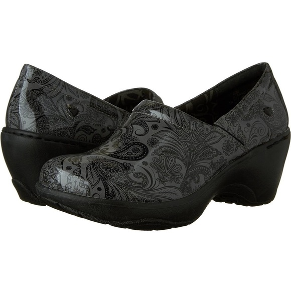 Nurse Mates Women's Bryar Black Gray Paisley Patent sz 8.5 - Picture 2 of 11